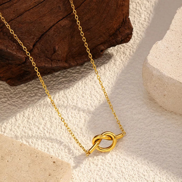 Isolde Knot Pendant Necklace – 18K Gold-Plated