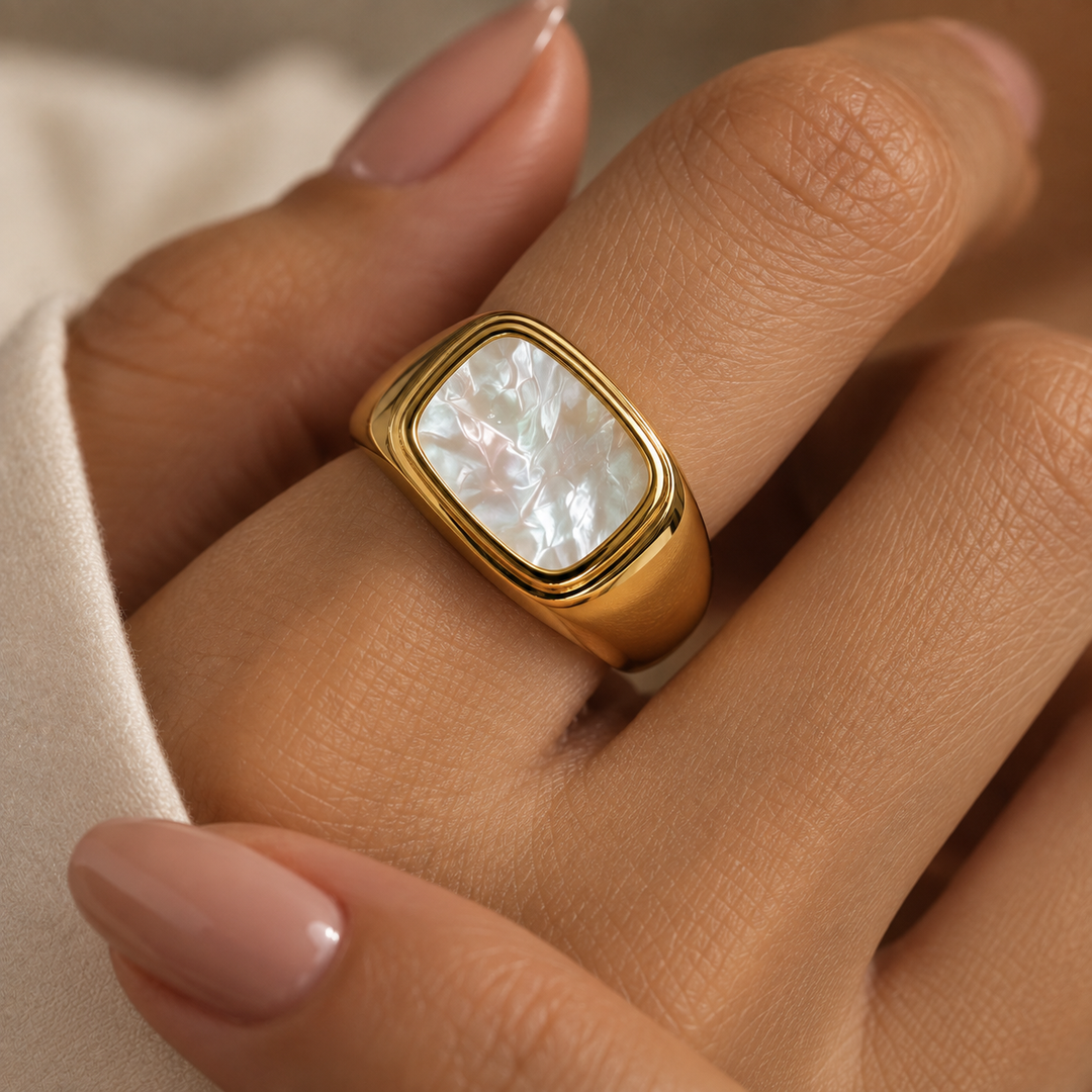 Allana Square Enamel Shell Ring – 18K Gold-Plated