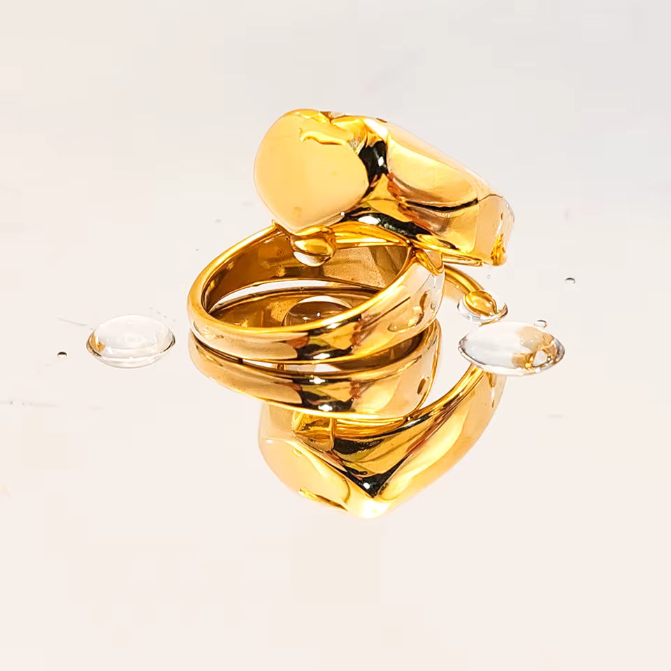 Amélia Chunky Gold Statement Ring – 18K Gold-Plated