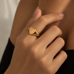 Load image into Gallery viewer, Amélia Chunky Gold Statement Ring – 18K Gold-Plated
