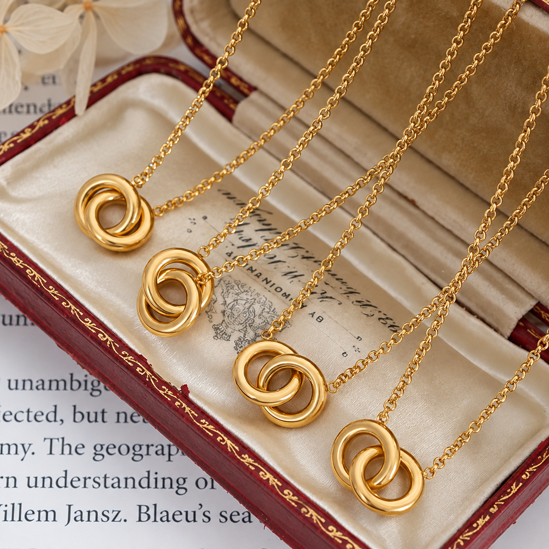Arabella Hoop Pendant Necklace – 18K Gold-Plated