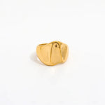 Load image into Gallery viewer, Audace Irregular Gold Ring – 18K Gold-Plated
