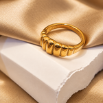 Load image into Gallery viewer, Azalea Band Ring – 18K Gold -Plated
