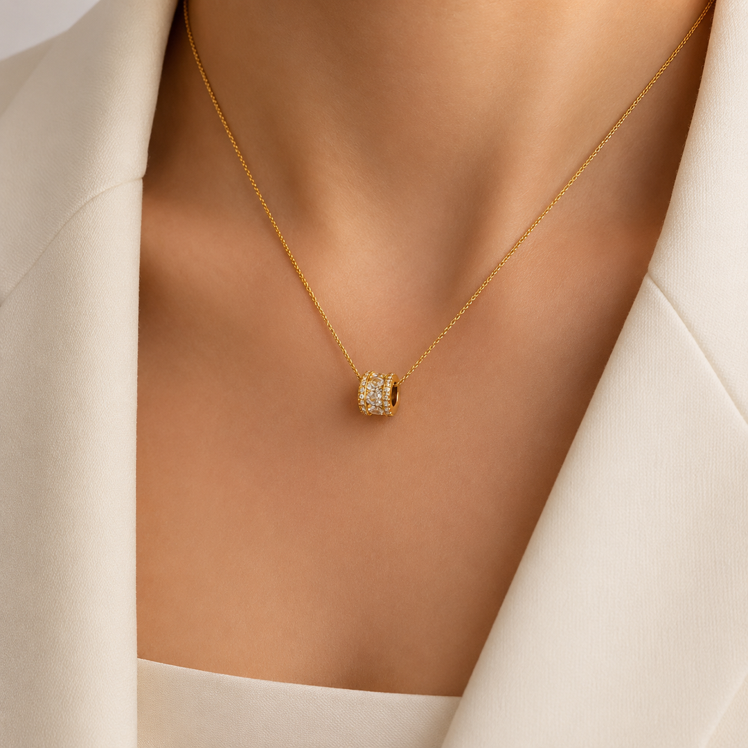 Célinea Minimalist Zircon Necklace – 18K Gold-Plated