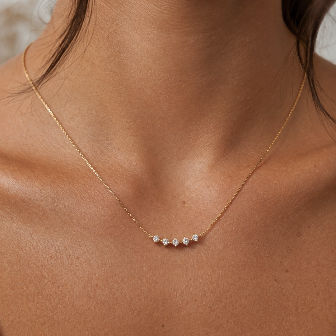 Maisie Wave Bar Zirkonia-Halskette – 18 Karat vergoldet