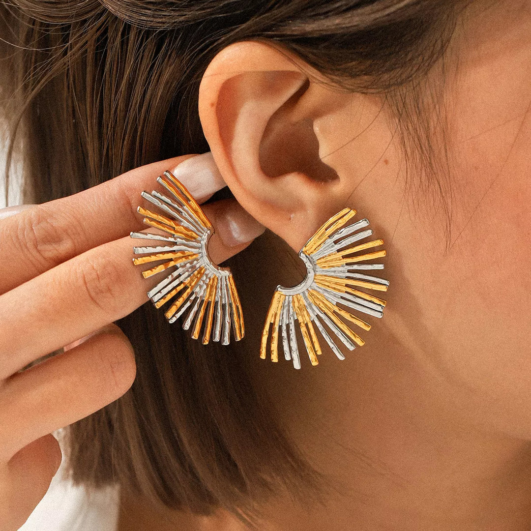 Chris Fan-Shaped Earrings - 18K Gold-Plated 
