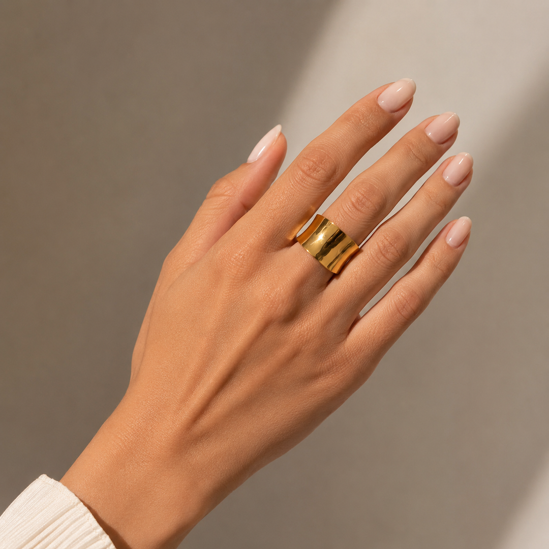 Clover Wide Sculptural Open Ring – 18K Gold-Plated
