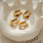 تحميل الصورة في عارض المعرض، Eddie Classic U-Shaped Earrings – 18K Gold-Plated
