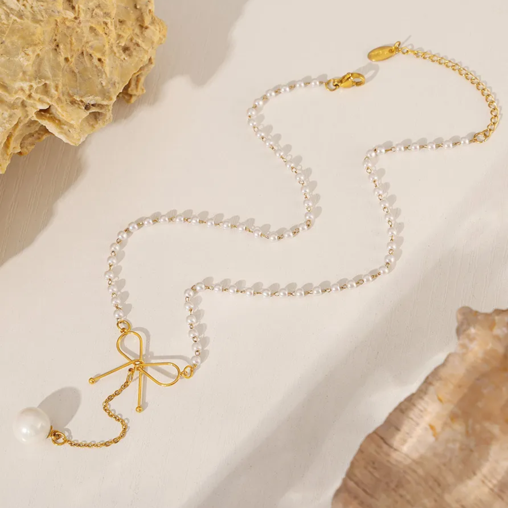 Fleurine Bow Pearl Necklace – 18K Gold-Plated