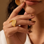 Load image into Gallery viewer, Glim Irregular Twisted Ring – 18K Gold-Plated
