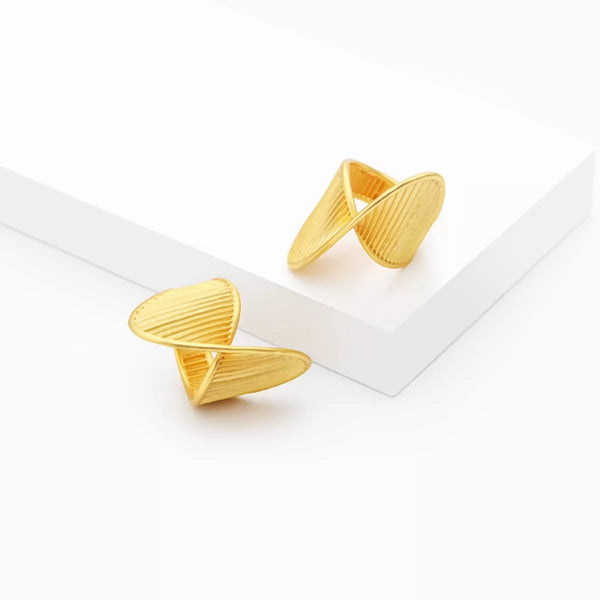 Glim Irregular Twisted Ring – 18K Gold-Plated