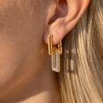 Load image into Gallery viewer, Ellis Doppel-Hoop-Zirkonia-Ohrringe – 18 Karat vergoldet
