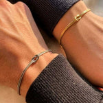 Load image into Gallery viewer, Bracciale Unité Knot Couple – Placcato Oro e Argento

