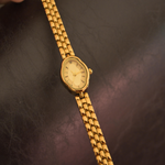 Load image into Gallery viewer, Velour Oval Women’s Watch – Vintage Quartz
