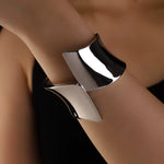 Load image into Gallery viewer, Asys Asymmetrical Bangle Bracelet - Gold-Plated
