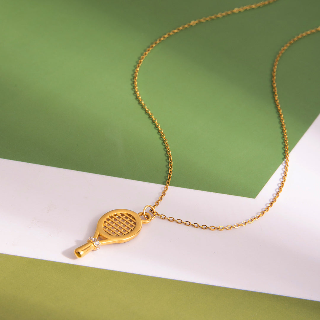 Lucy-Tennisschläger-Halskette mit Zirkonia – 18 Karat vergoldet