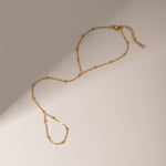 Load image into Gallery viewer, Aila handkedjearmband - 18K guldbelagt

