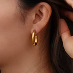 Load image into Gallery viewer, Julien Oval Gold Hoop Earrings – 18K Gold-Plated
