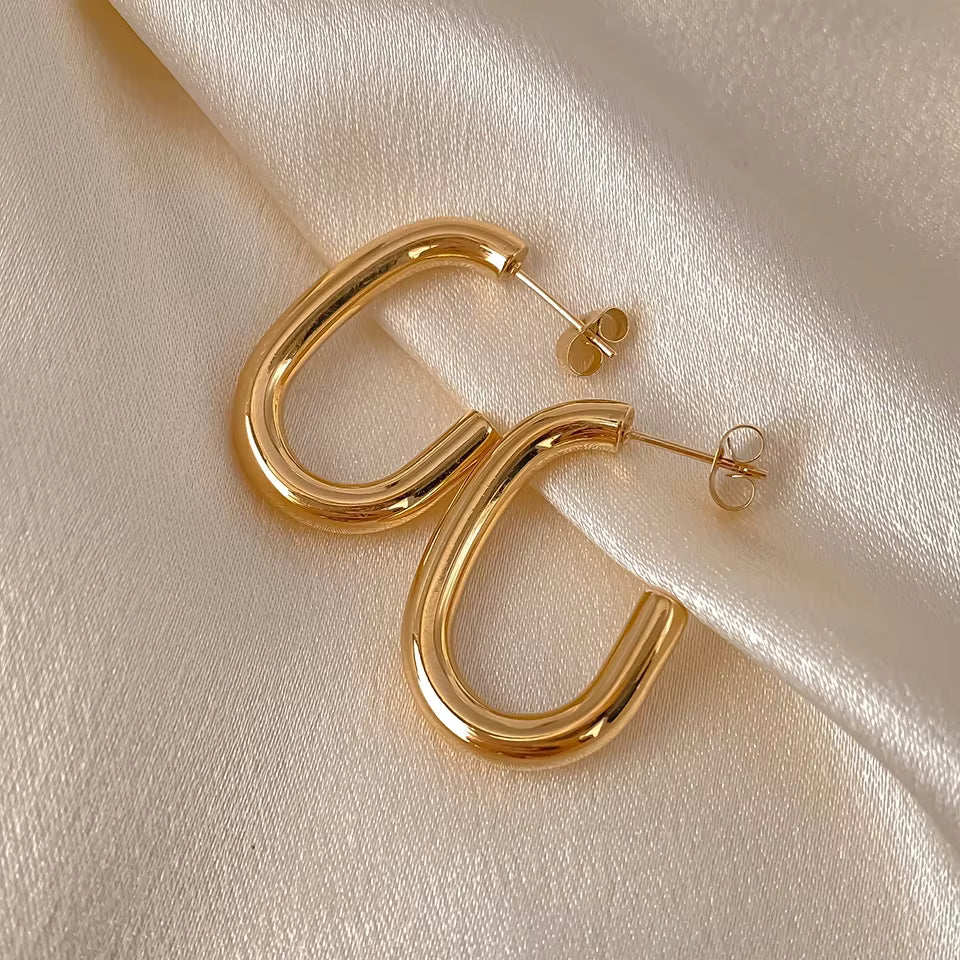 Julien Oval Gold Hoop Earrings – 18K Gold-Plated