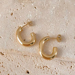Load image into Gallery viewer, Julien Oval Gold Hoop Earrings – 18K Gold-Plated
