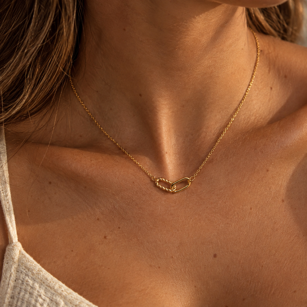 Kaelis Interlocked Necklace – 18K Gold-Plated