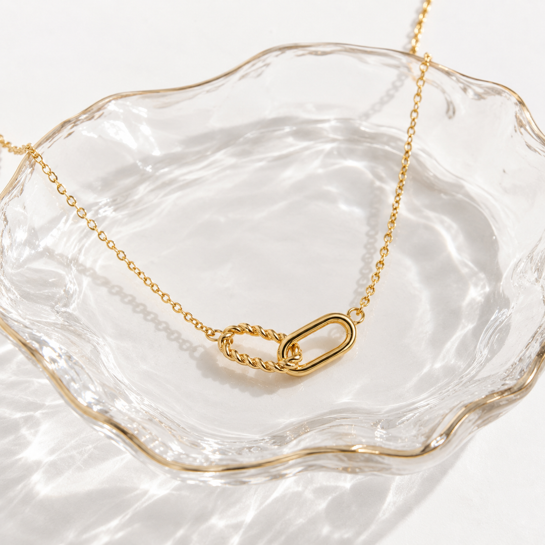 Kaelis Interlocked Necklace – 18K Gold-Plated