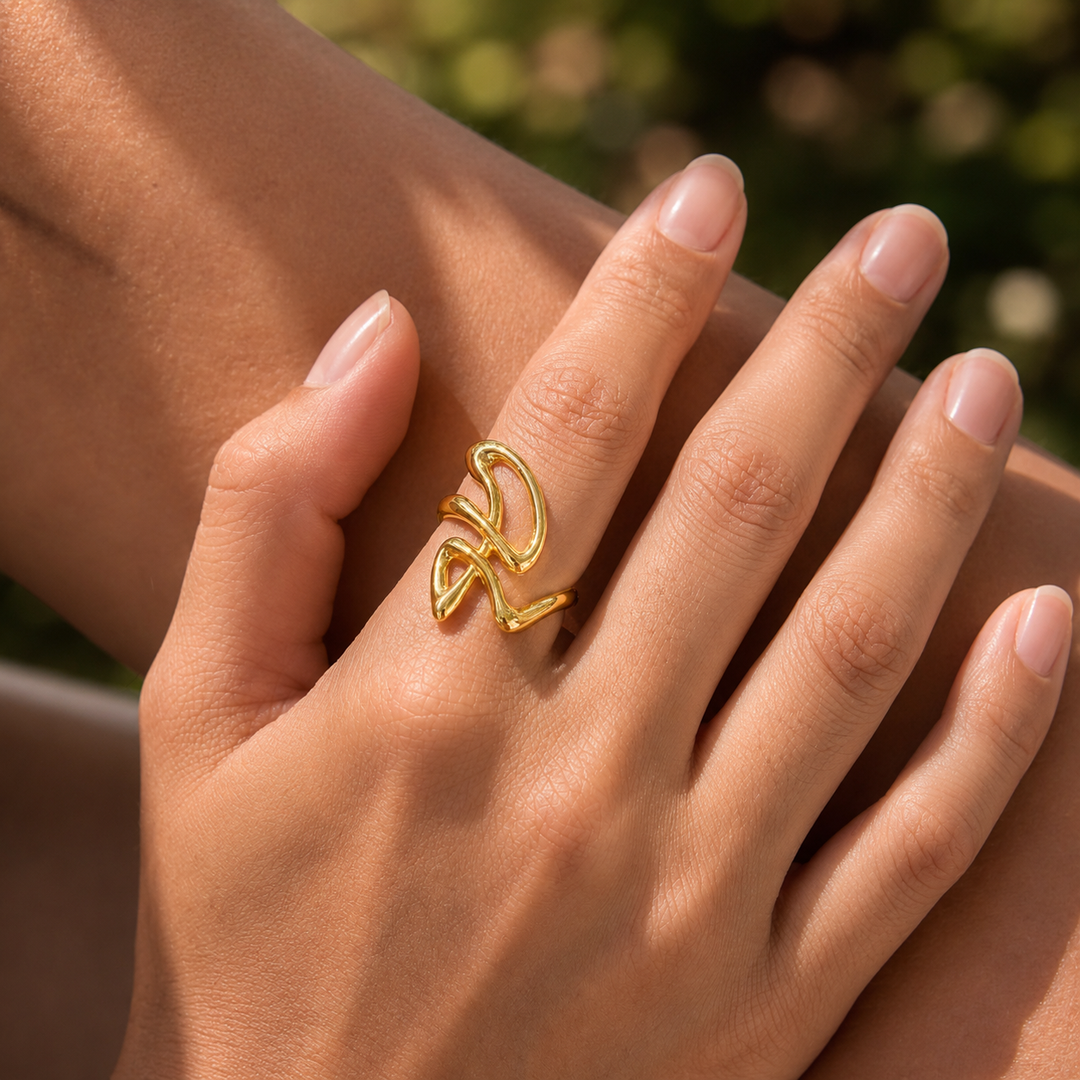 Lily Linear Open Ring – 18K Gold-Plated