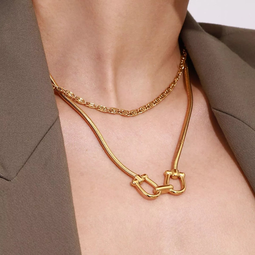 Monara Horseshoe Necklace – 18K Gold-Plated
