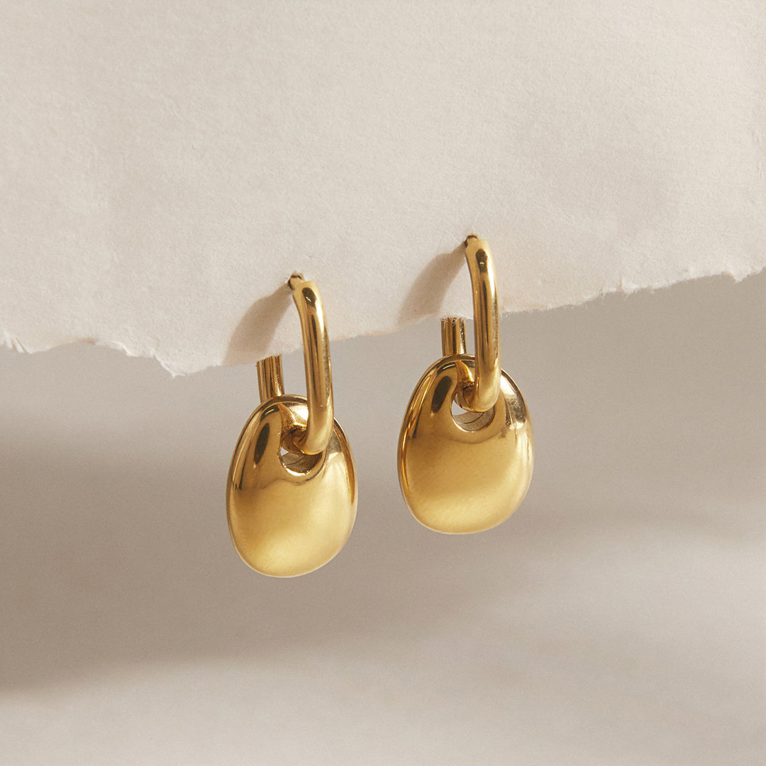 Naya Minimalist Geometric Earrings – 18K Gold-Plated