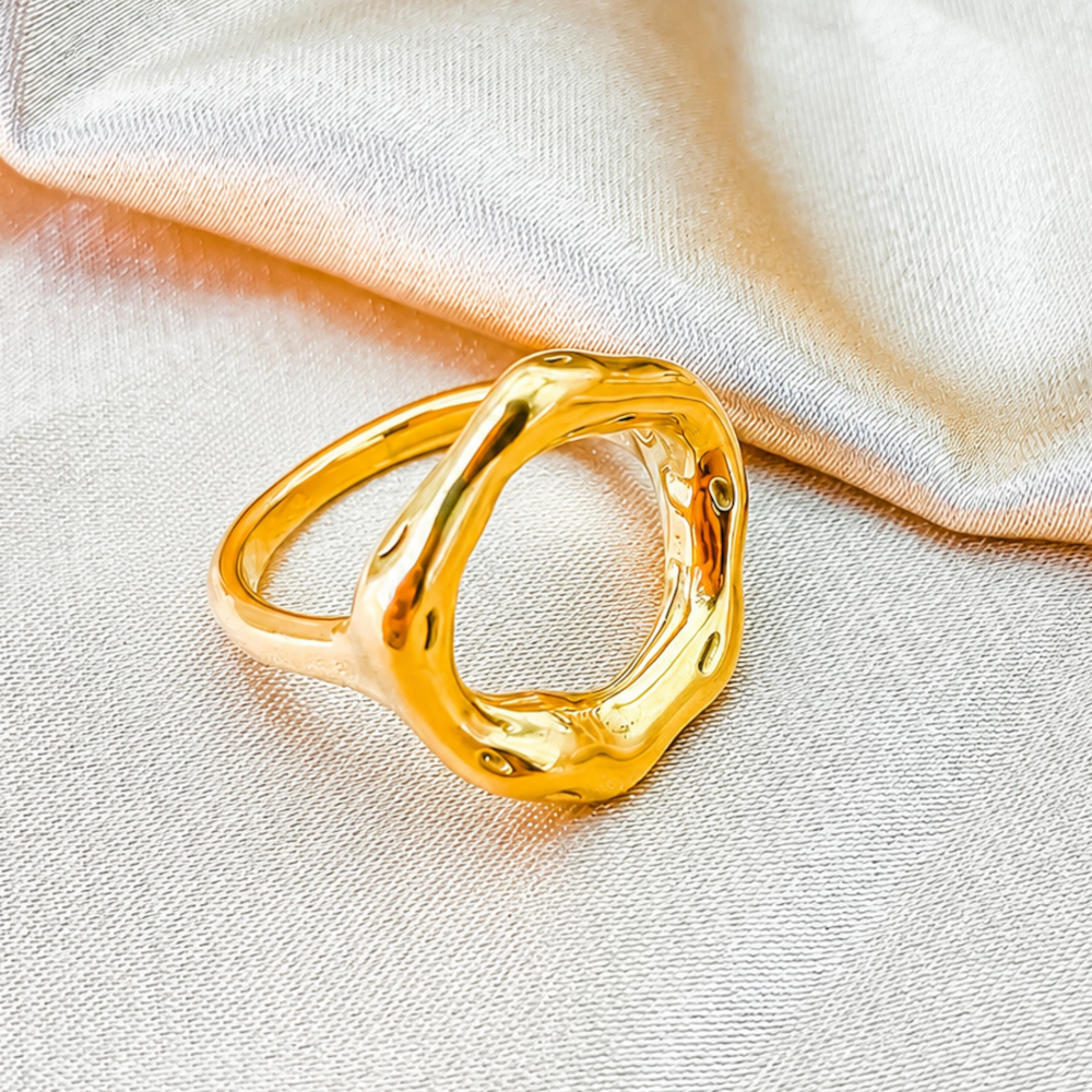 Nina Circle Gold Ring – 18K Gold-Plated
