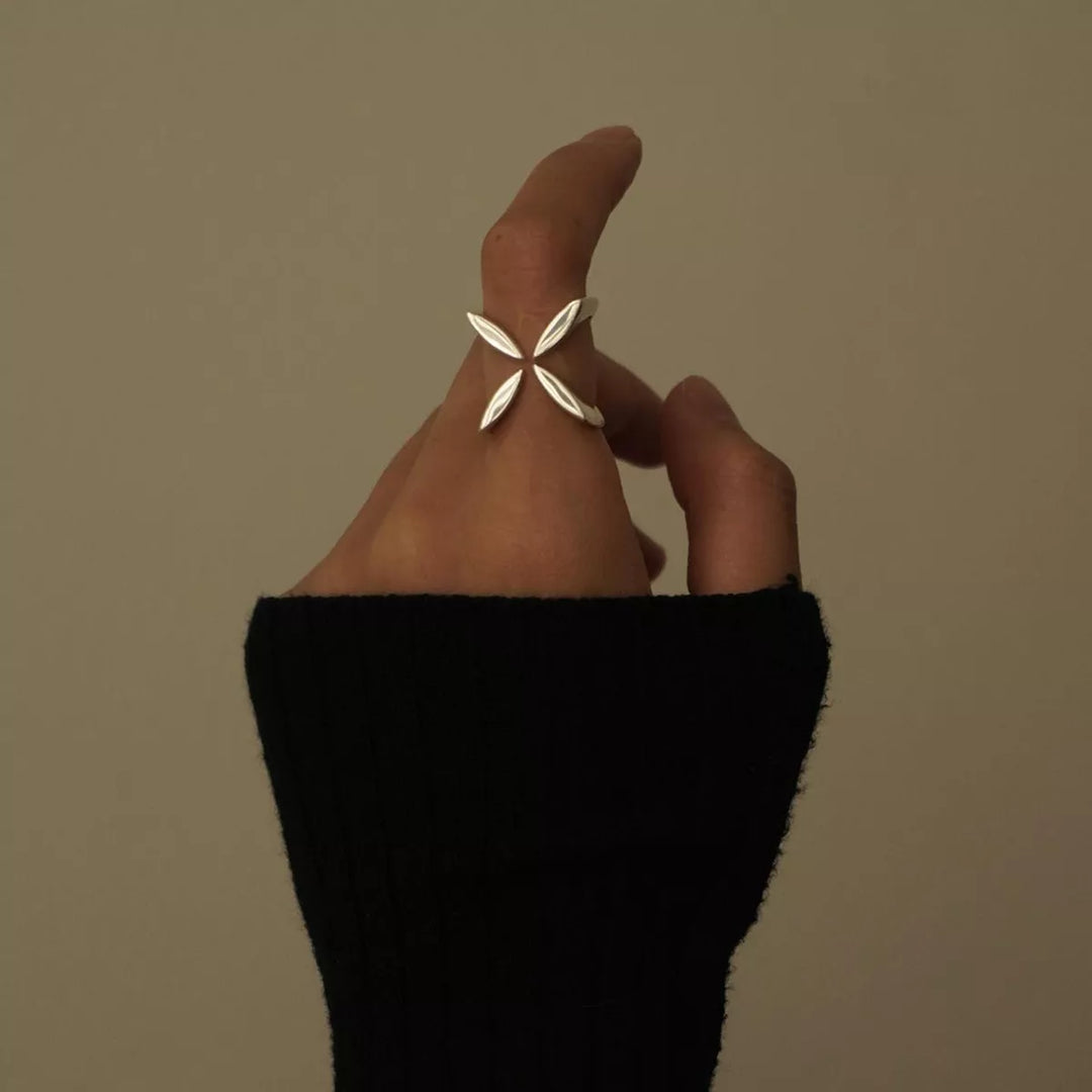 Nue Crisscross Open Ring –  18K  Gold-Plated & Silver-Plated