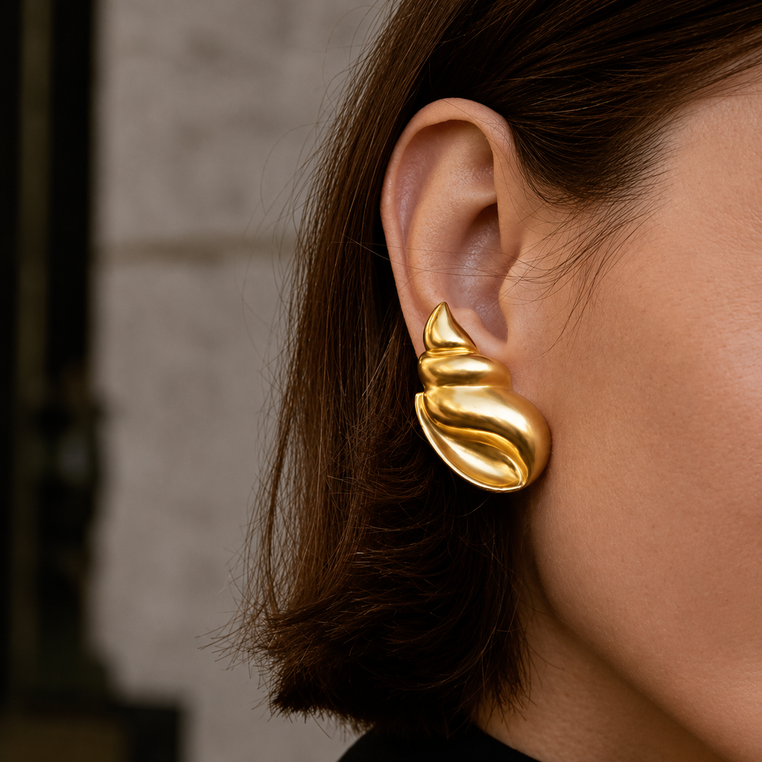 Oceanico Conch Earrings - 18K Gold-Plated