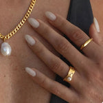 Load image into Gallery viewer, Prazzia Pearl Ring - 18K Gold-Plated
