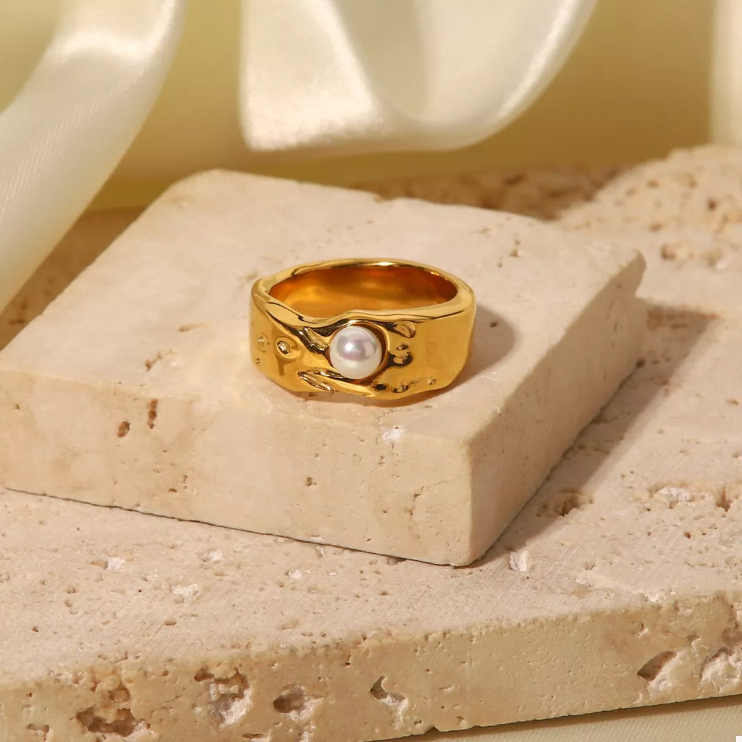 Prazzia Pearl Ring - 18K Gold-Plated