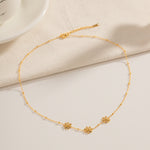 Load image into Gallery viewer, Faye Floral Pendant Necklace – 18K Gold-Plated
