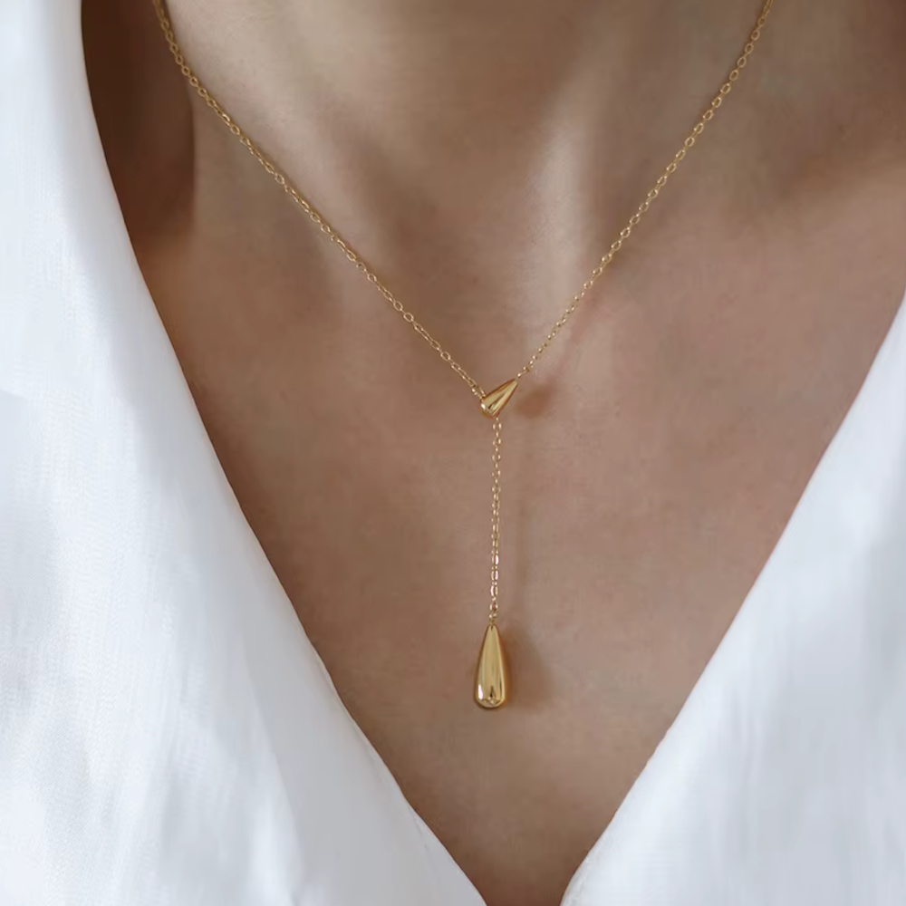 Solenne Double Teardrop Necklace – 18K Gold-Plated