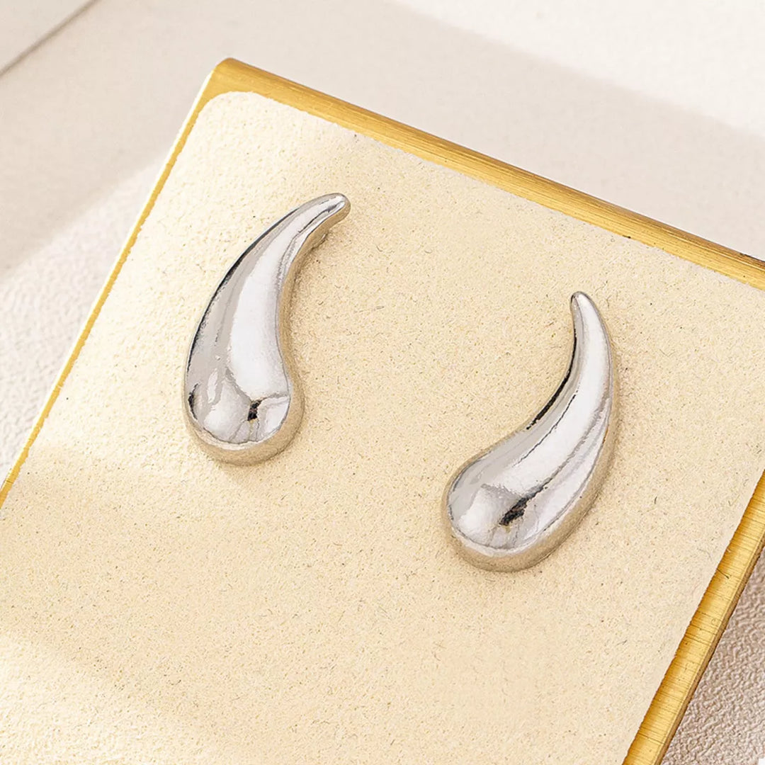 Solara Teardrop Stud Earrings – 18K Gold-Plated & Silver