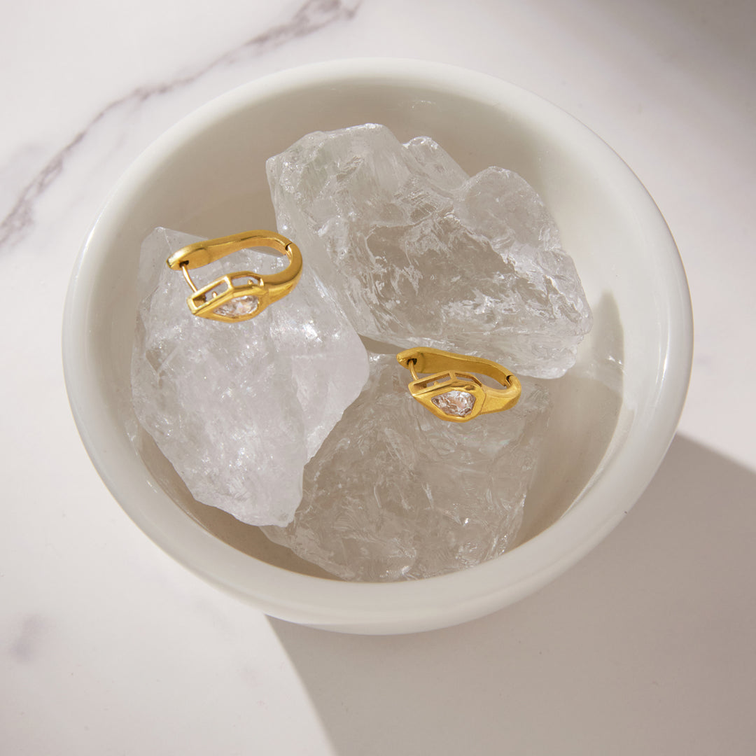 Sutton Snake Huggie Earrings Zirconia – 18K Gold-Plated