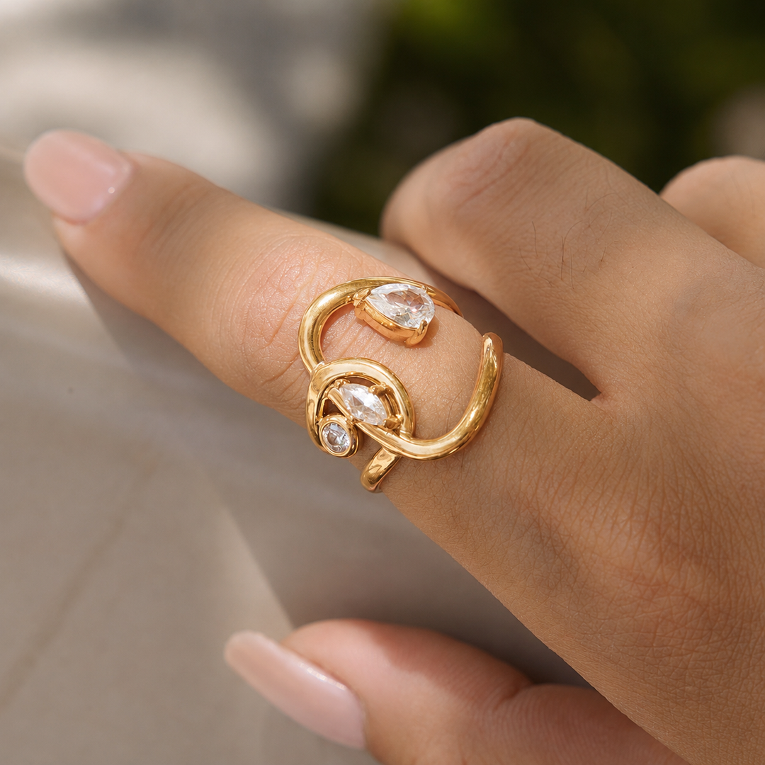 Tully Asymmetrical Zirconia Open Ring – 18K Gold-Plated