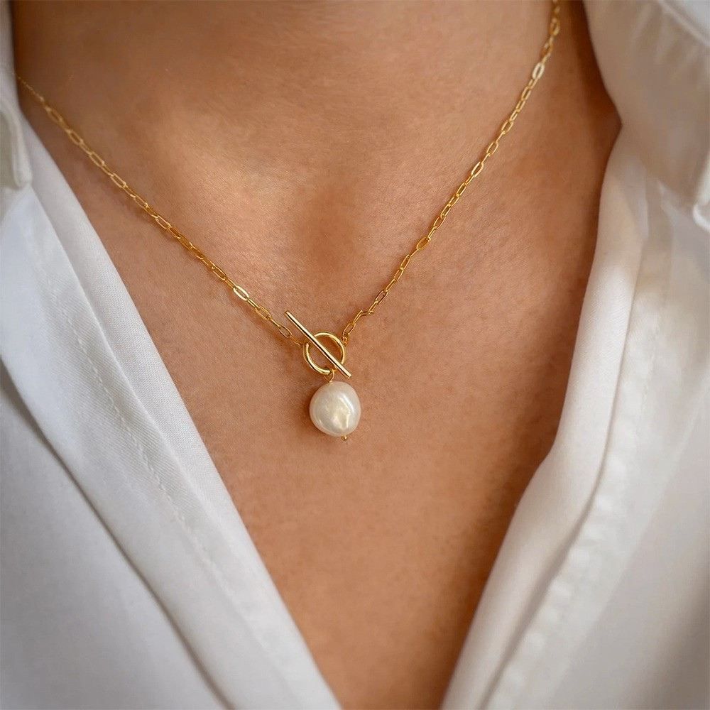 Cecily Baroque Pearl Pendant Necklace – Gold & Silver-Plated
