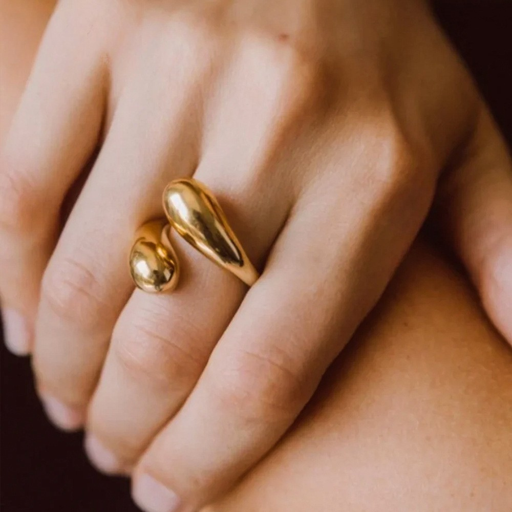 Ella Water Drop Gold Ring – 18K Gold-Plated