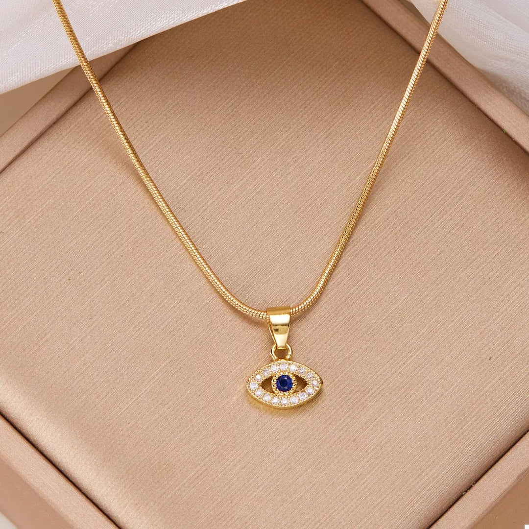 Virelia Rhinestone Pendant Necklace – 18K Gold-Plated