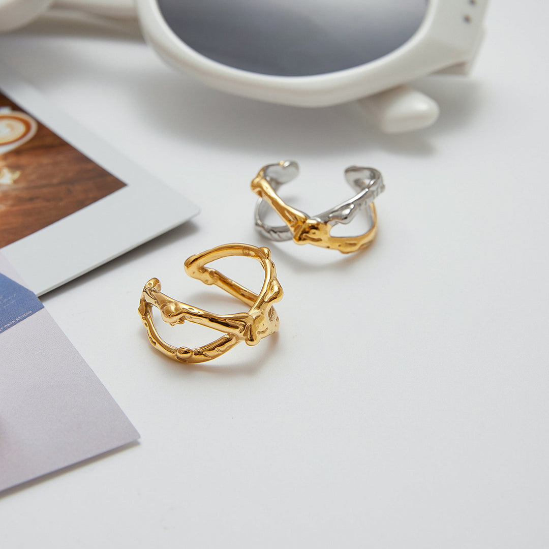 Yara Crossover Ring – 18K Gold-Plated