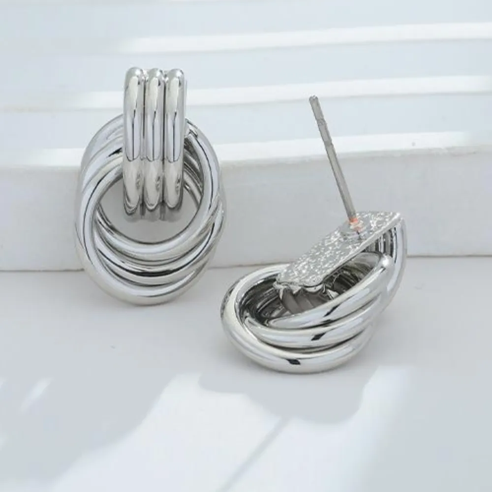 Eva Knotted Stud Earrings - Gold-Plated